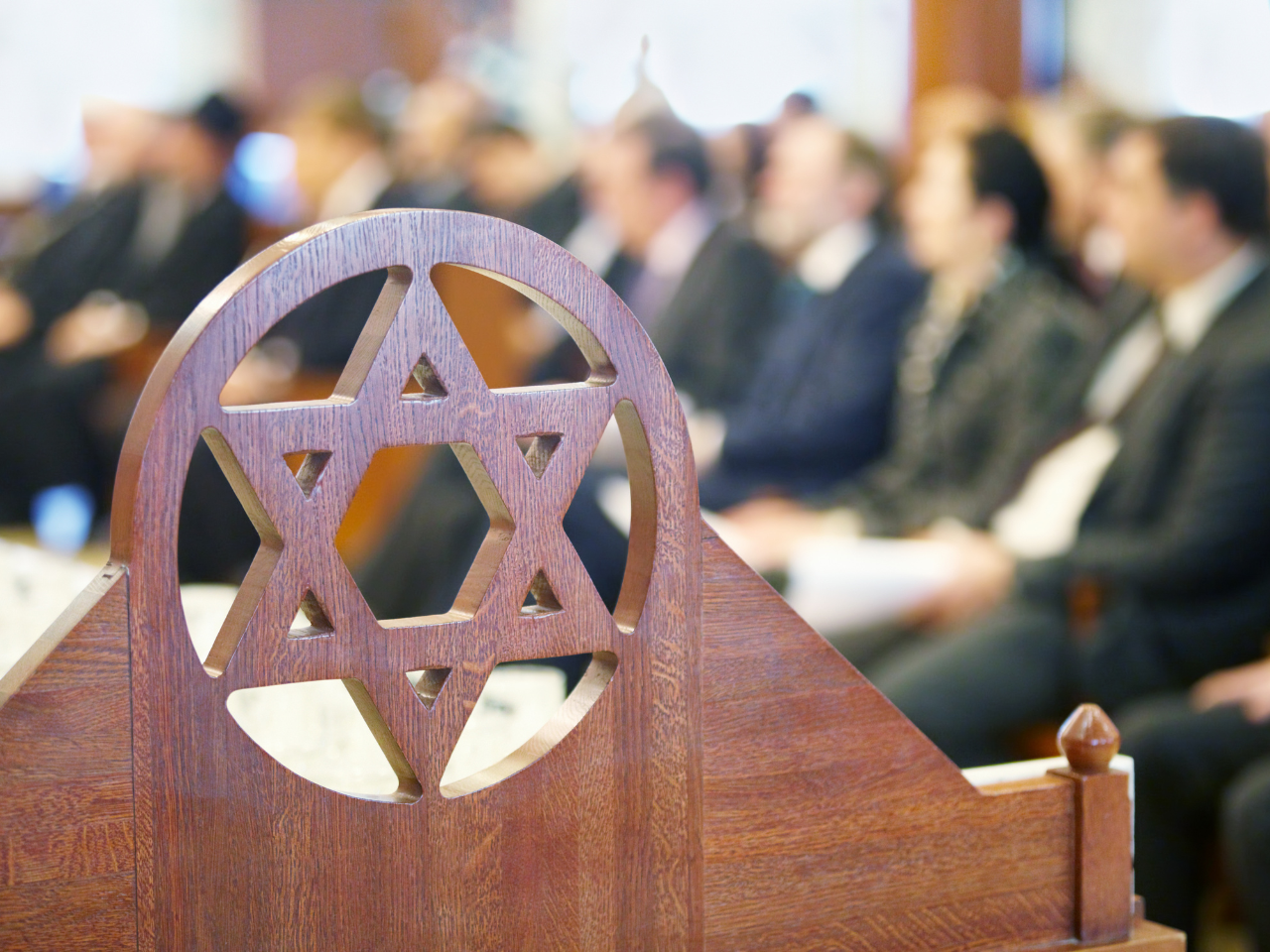 Best Practices for Building a Synagogue Security Plan With Window Film